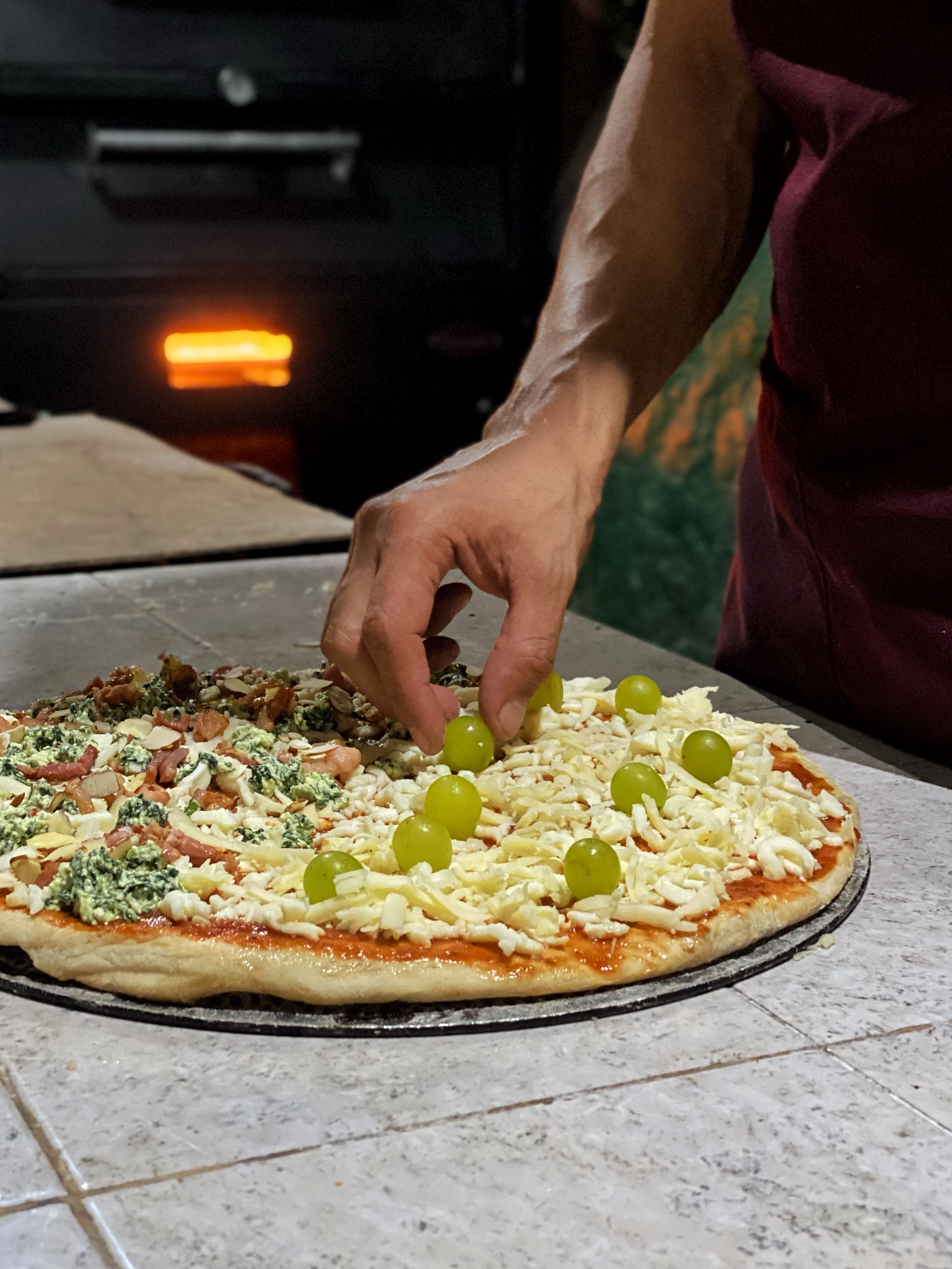 Royale Pizza + Burger image 4