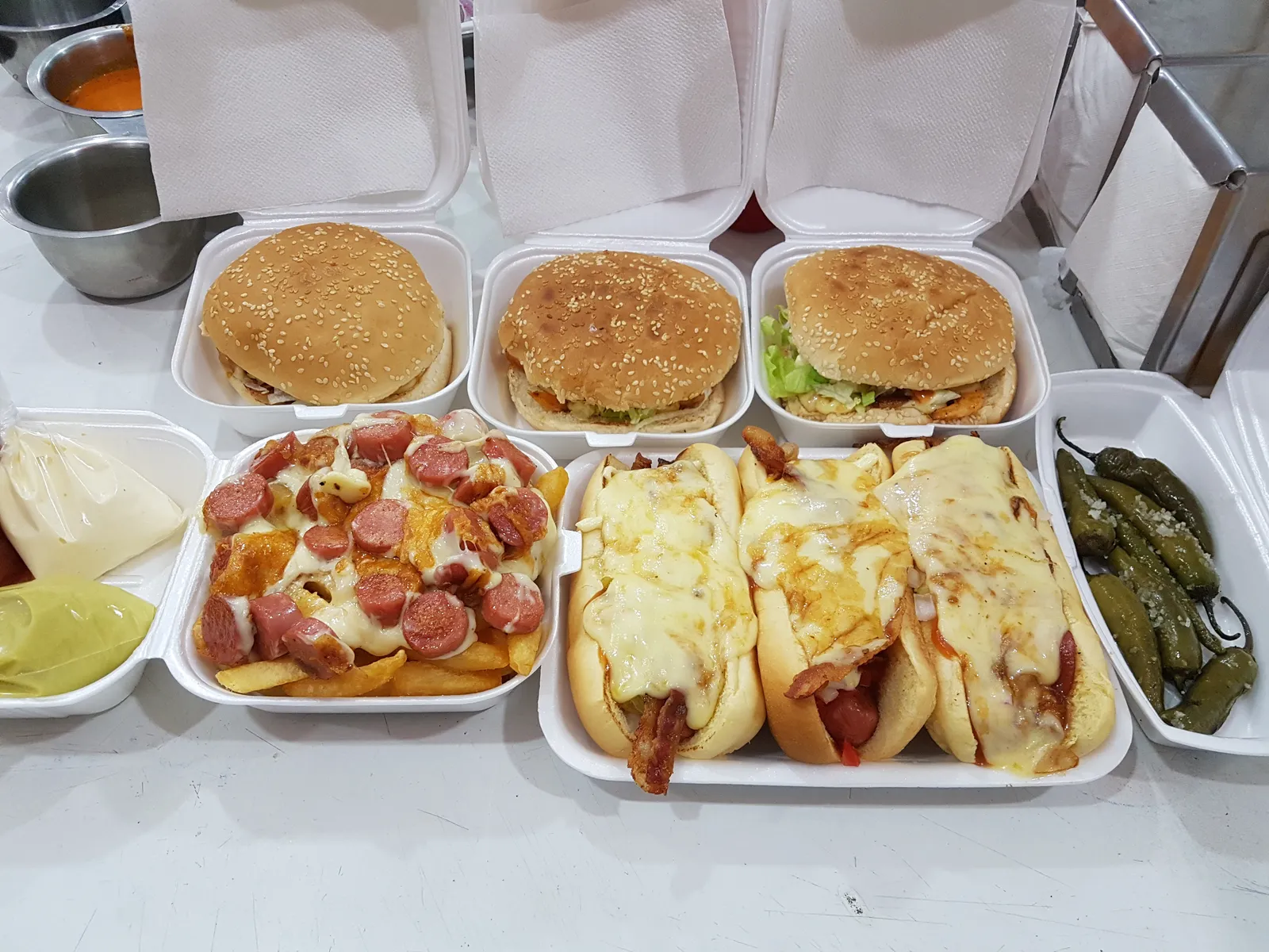 Hamburguesas, Tortas y Carnes Asadas TITANIC image 3