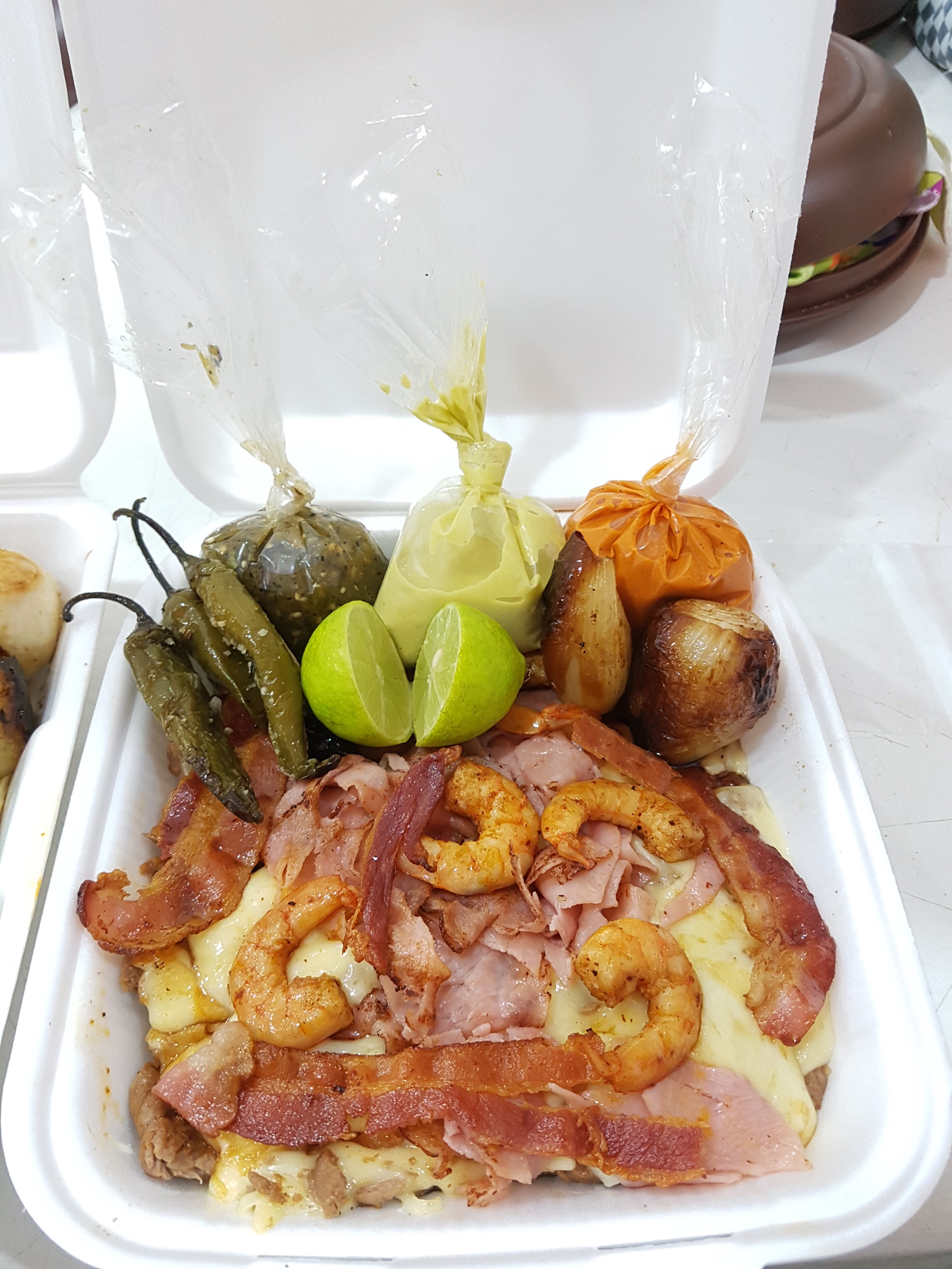 Hamburguesas, Tortas y Carnes Asadas TITANIC image 10