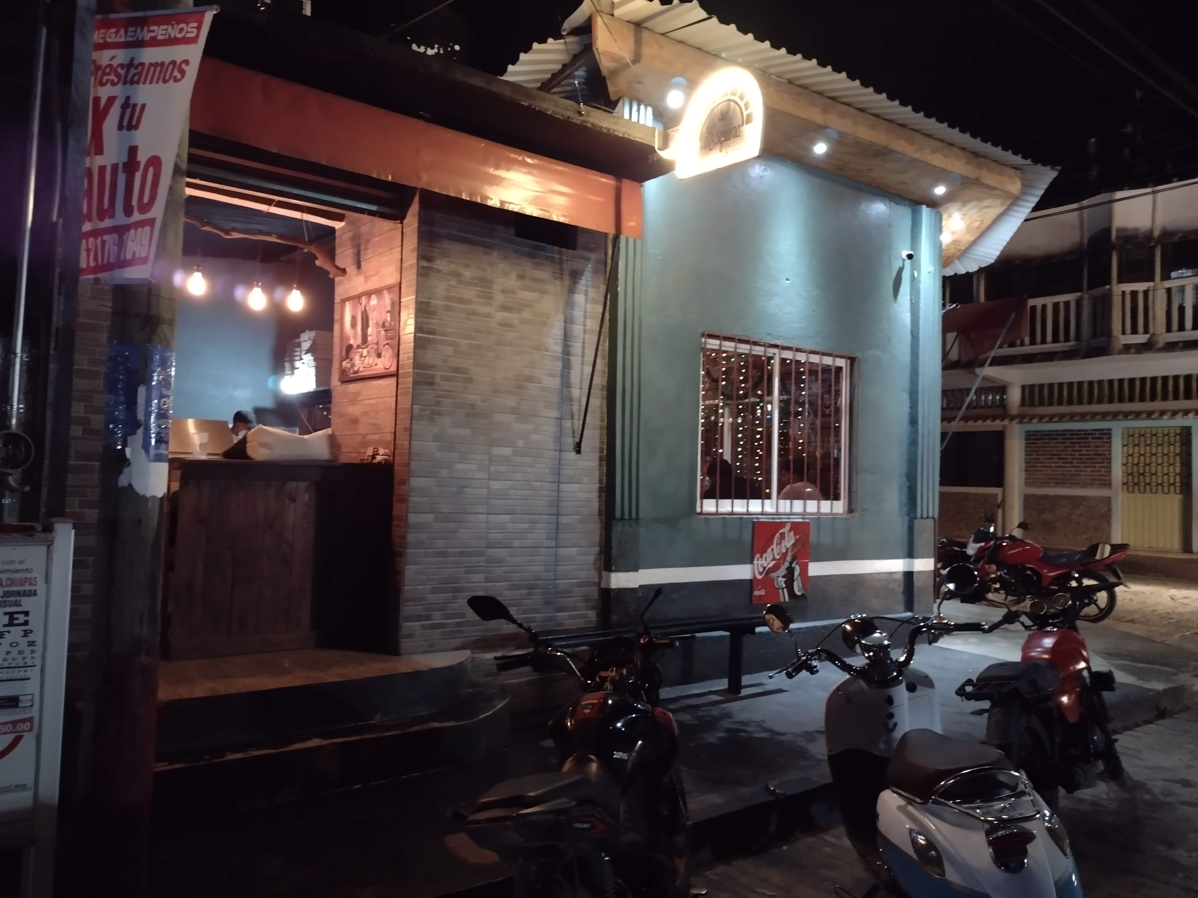 La Esquina Pizzerias image 4