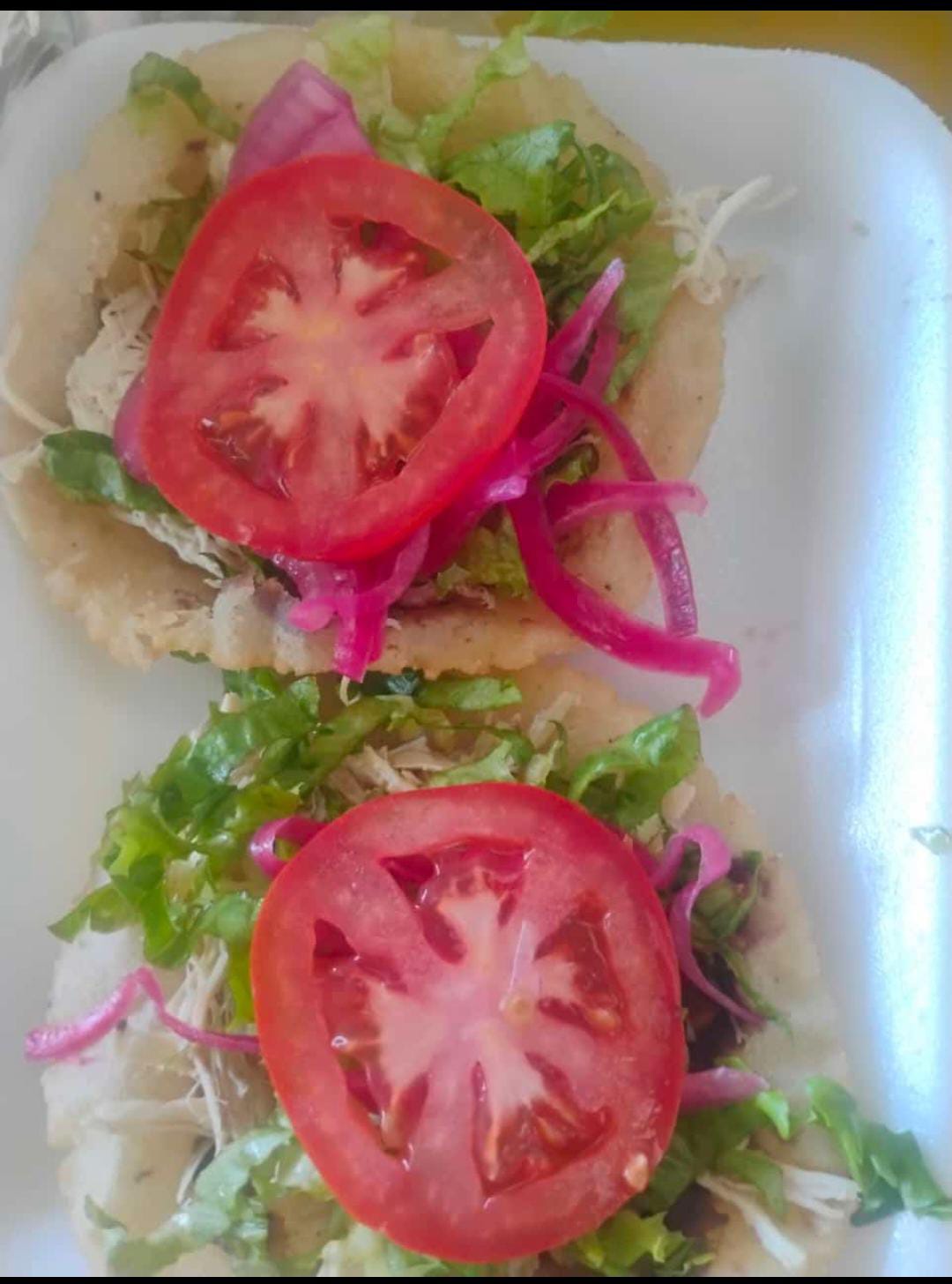 Antojitos "la escondida" image 4