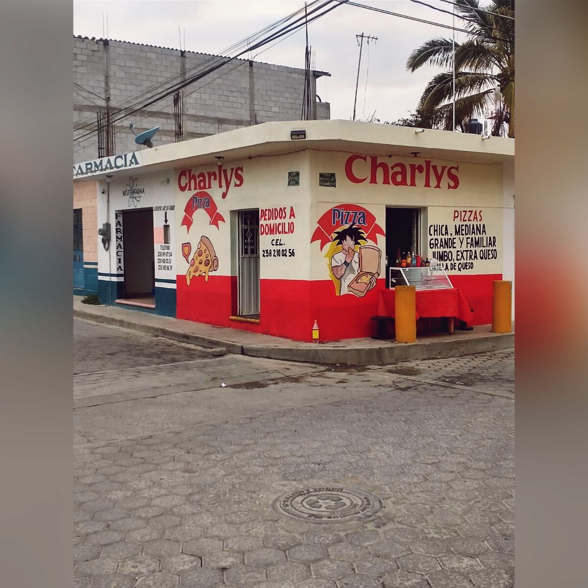 Charly's pizza image 1