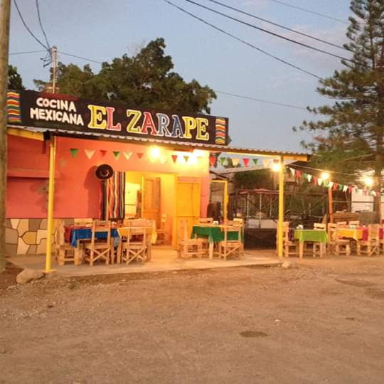 El Zarape Tacos image 2