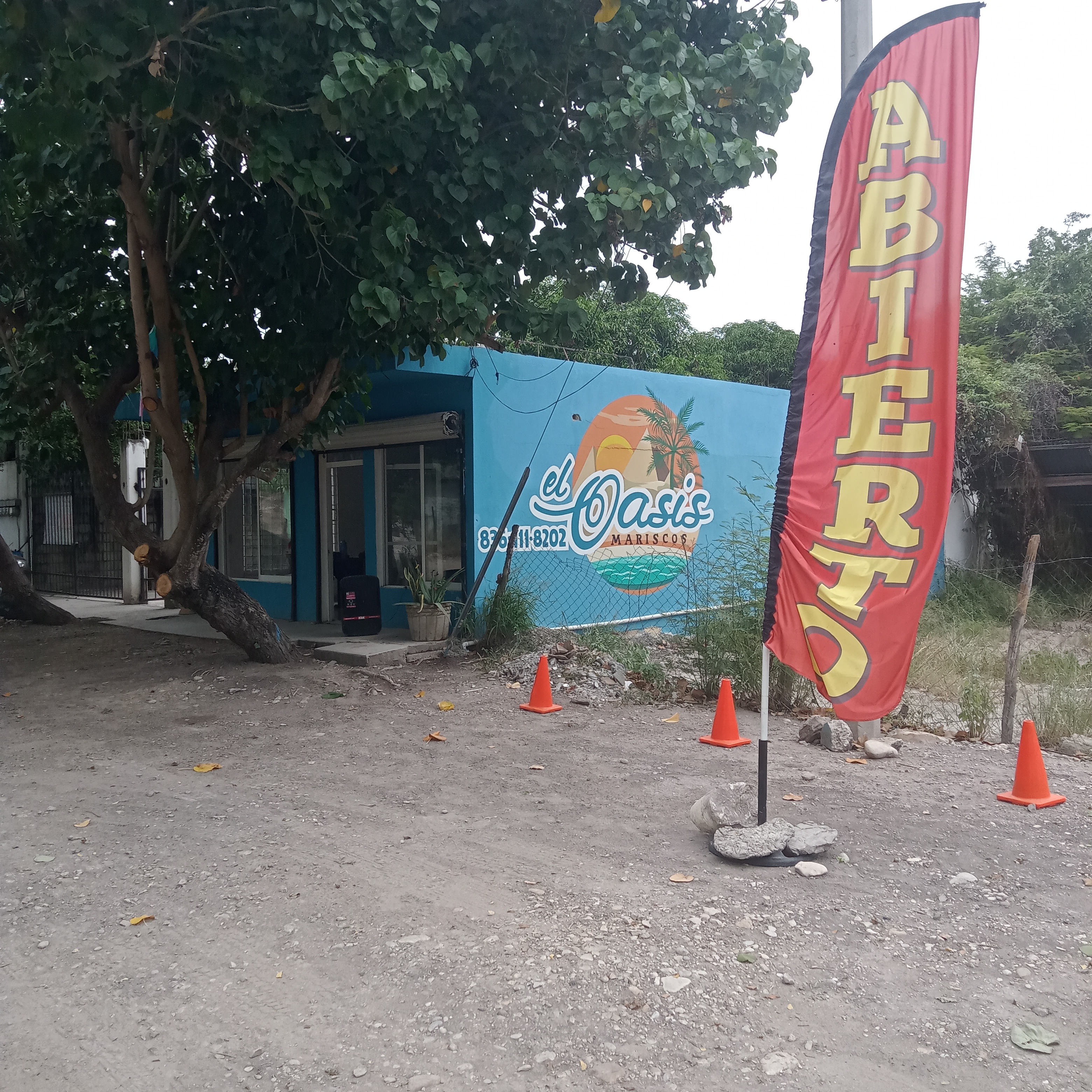 Mariscos el oasis image 5