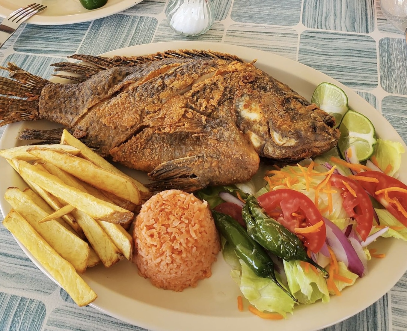 La Antigua Pescados y Mariscos image 4