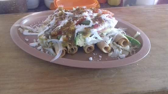 Antojitos Mexicanos "El Buén Sazón" image 5