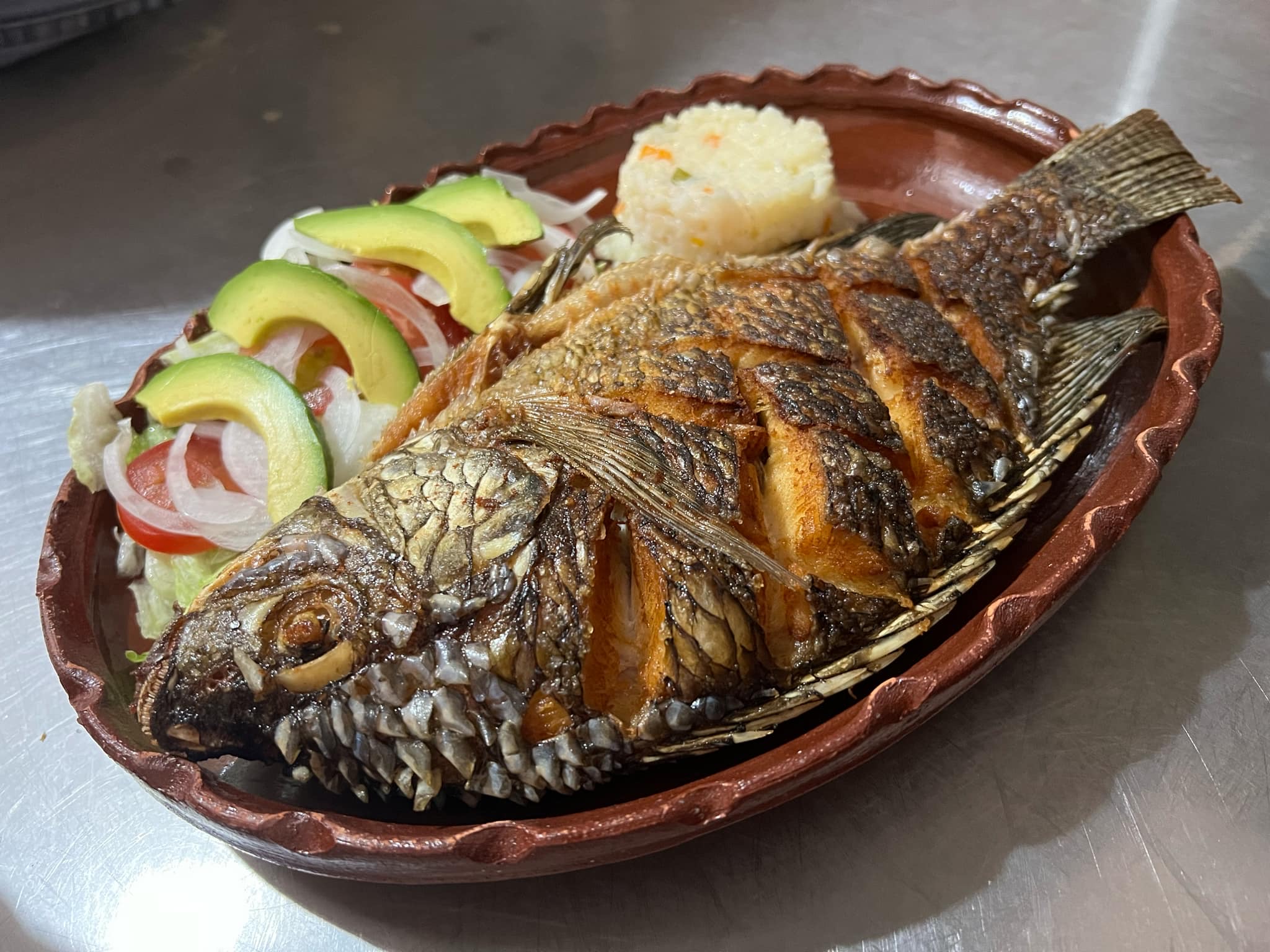 Mariscos la camuesa image 3