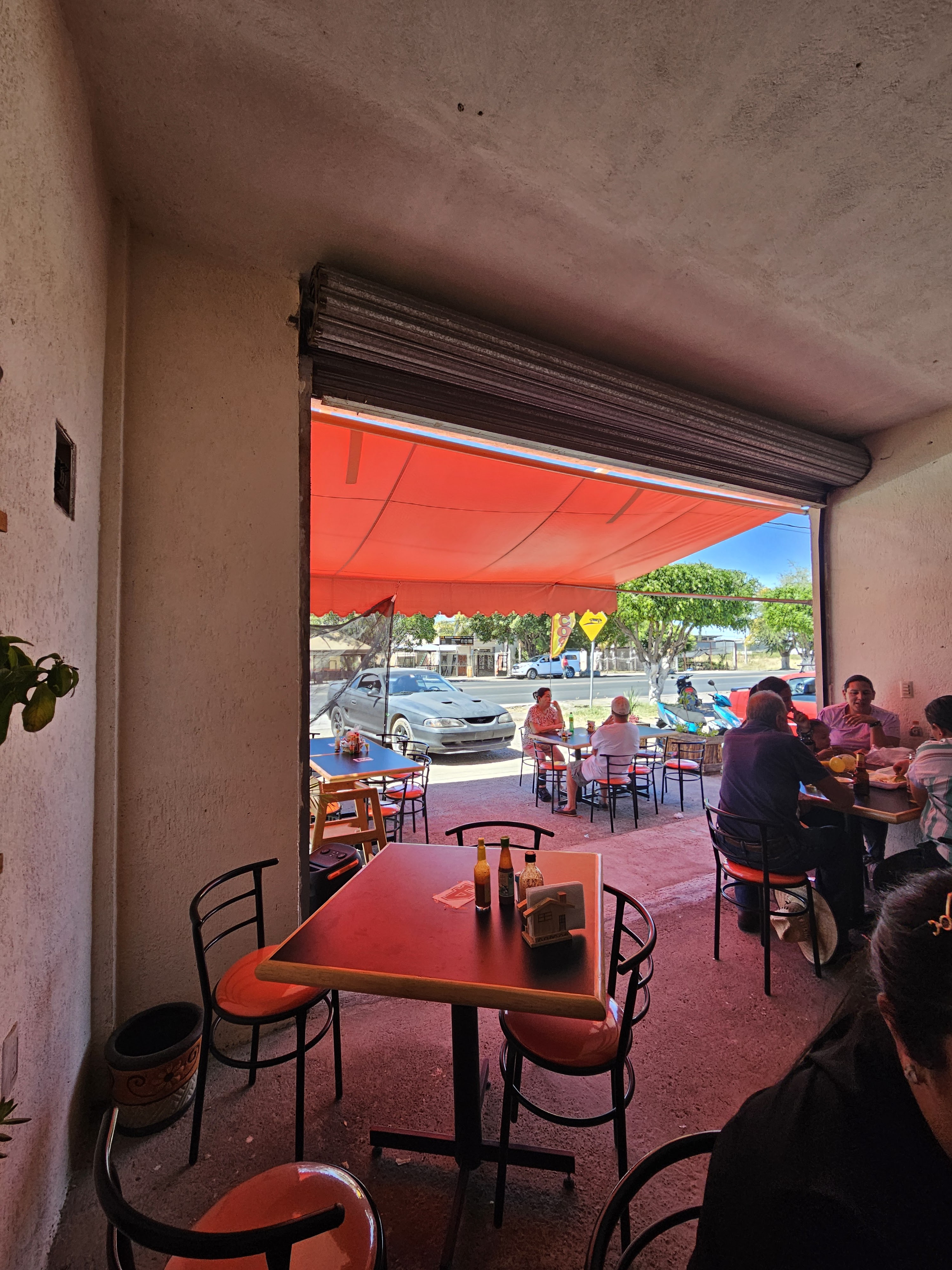 Mariscos la camuesa image 9