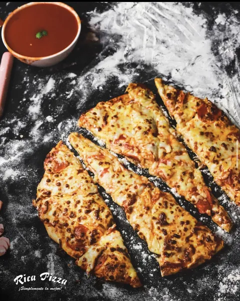 Rica Pizza image 4
