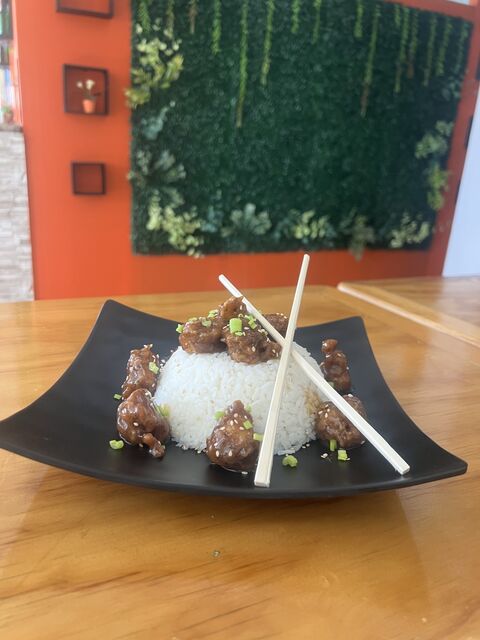 Toki-Doki Sushi Bar image 3