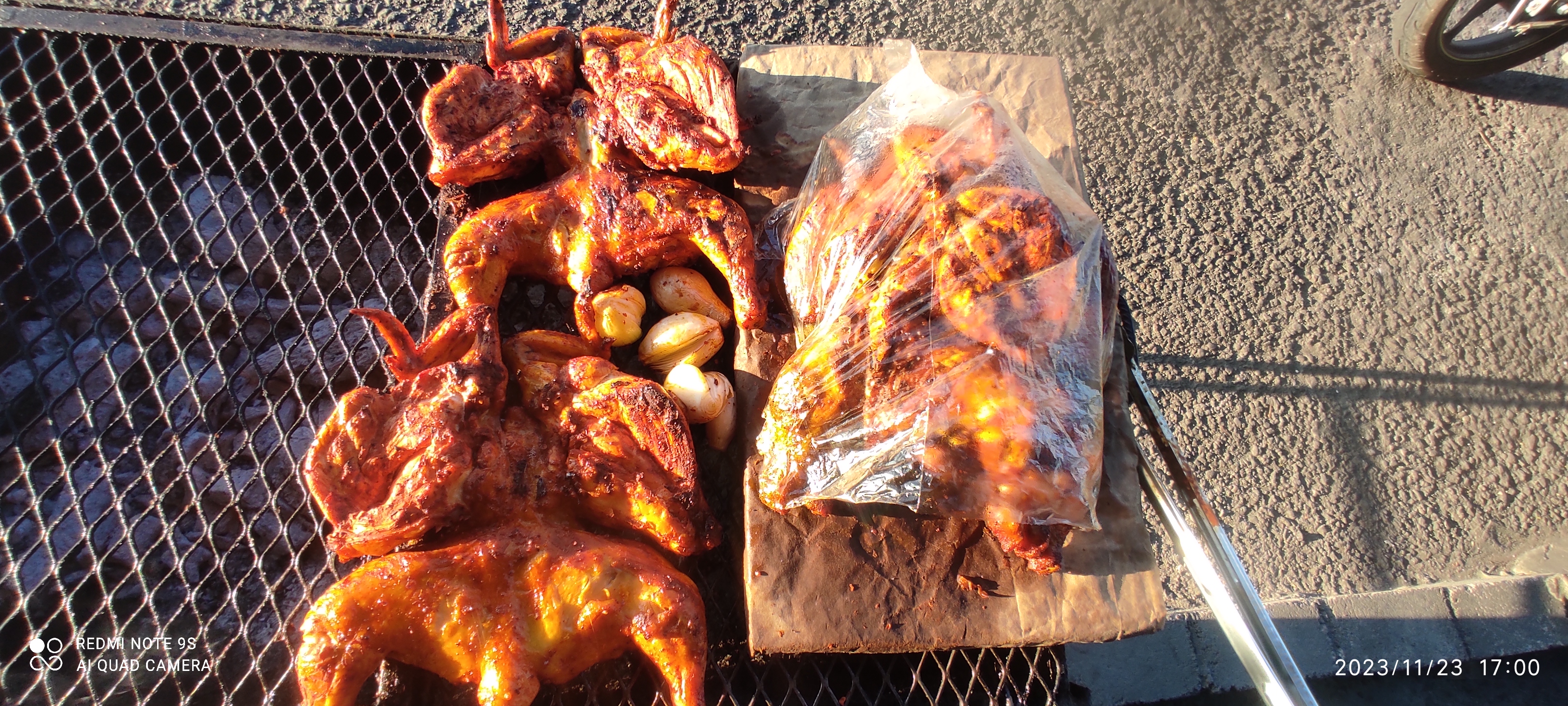 Pollos asados al carbón "LEONEL" image 1