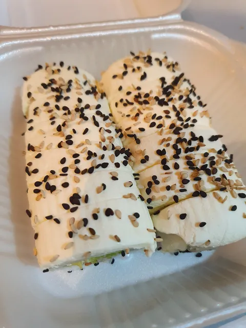 Doragon sushi image 2