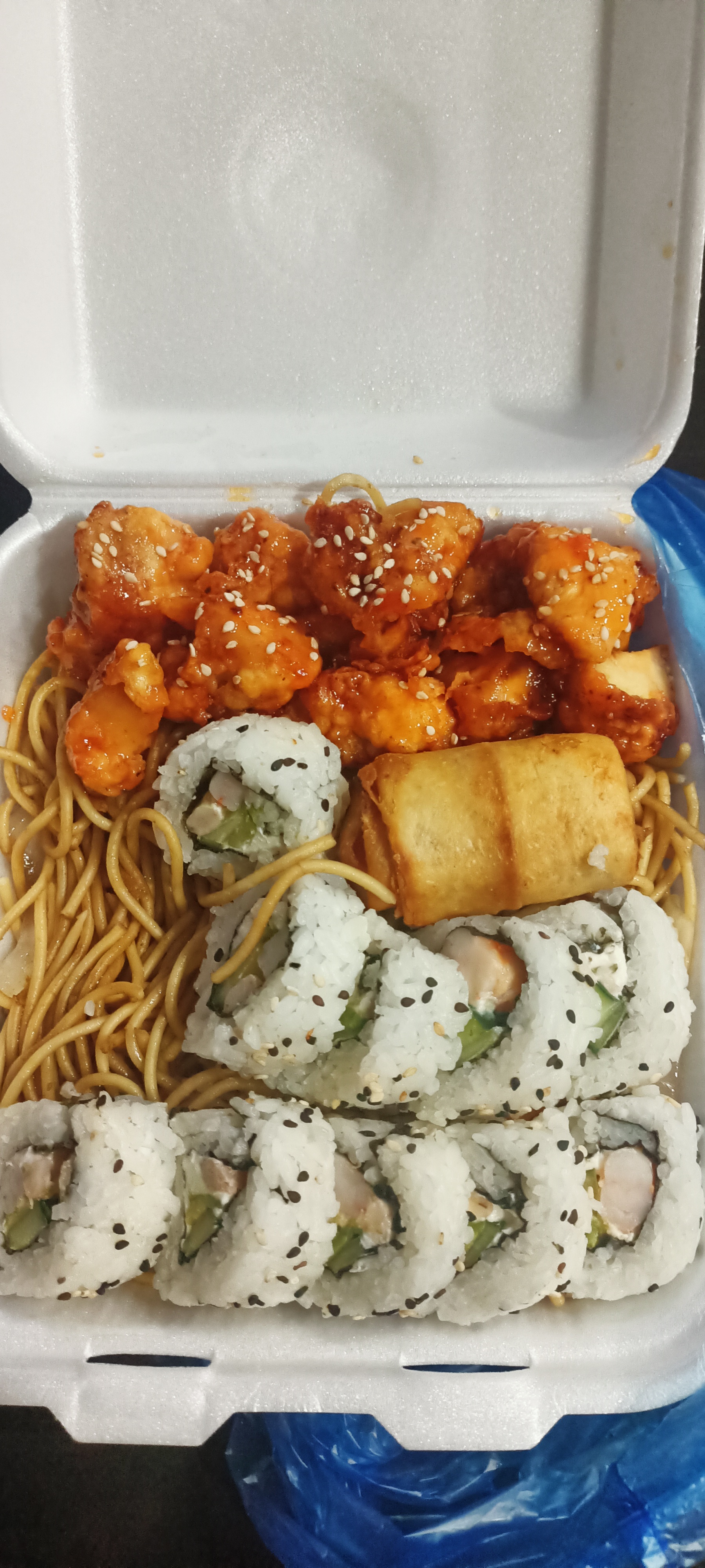 Doragon sushi image 5