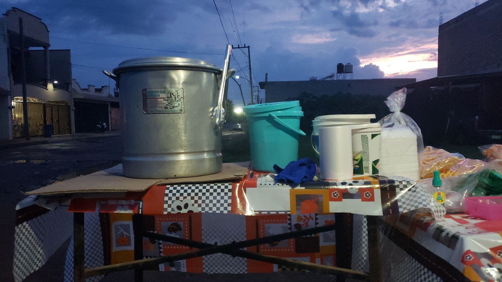 TAMALES LOS JUEVES A PARTIR DE LAS 7 PM image 1