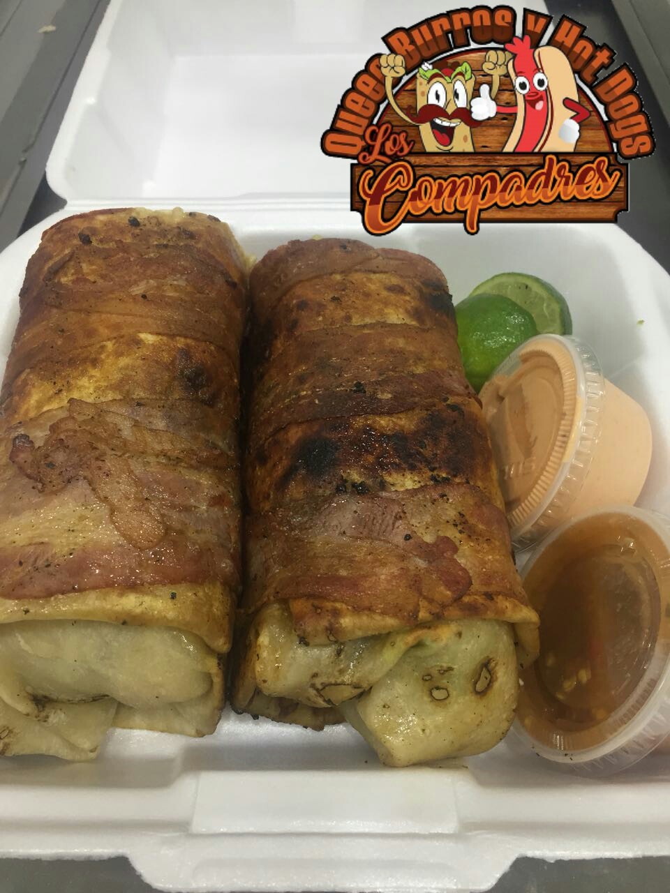 LOS COMPADRES image 4