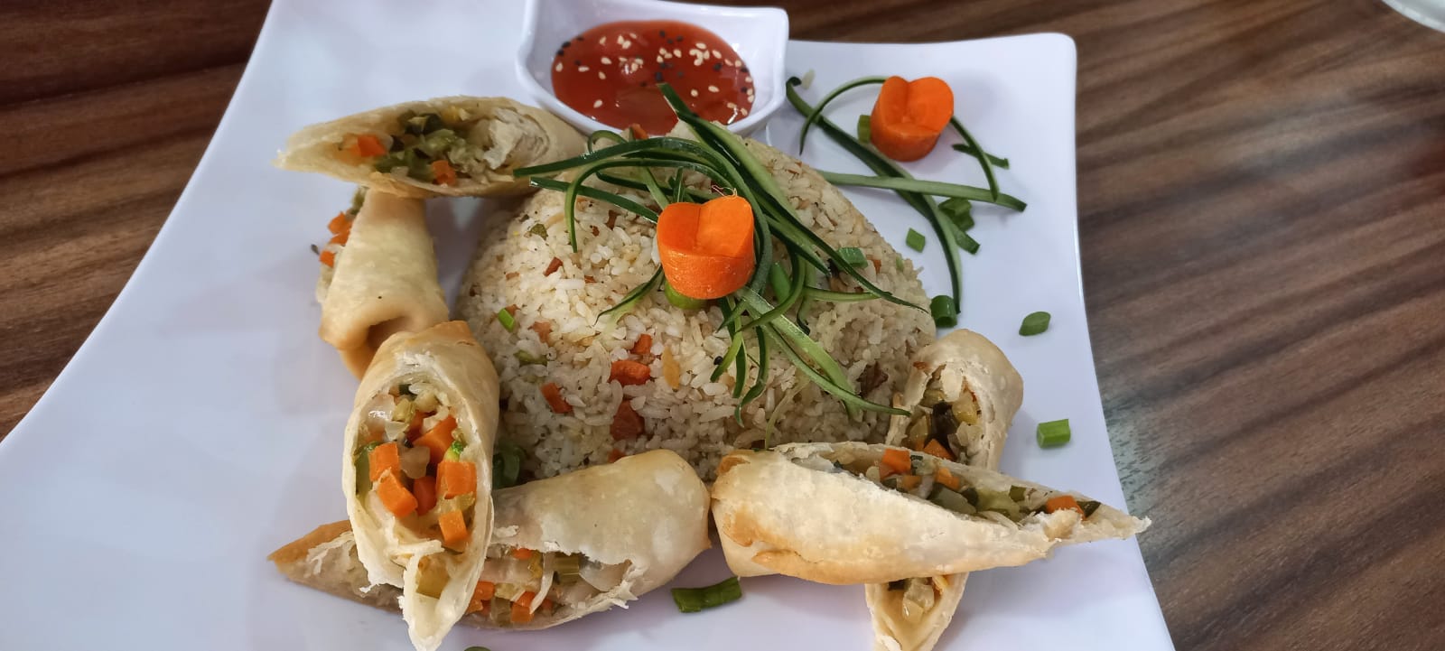 Suky Sushi Suc. Lomas de San Agustín image 3