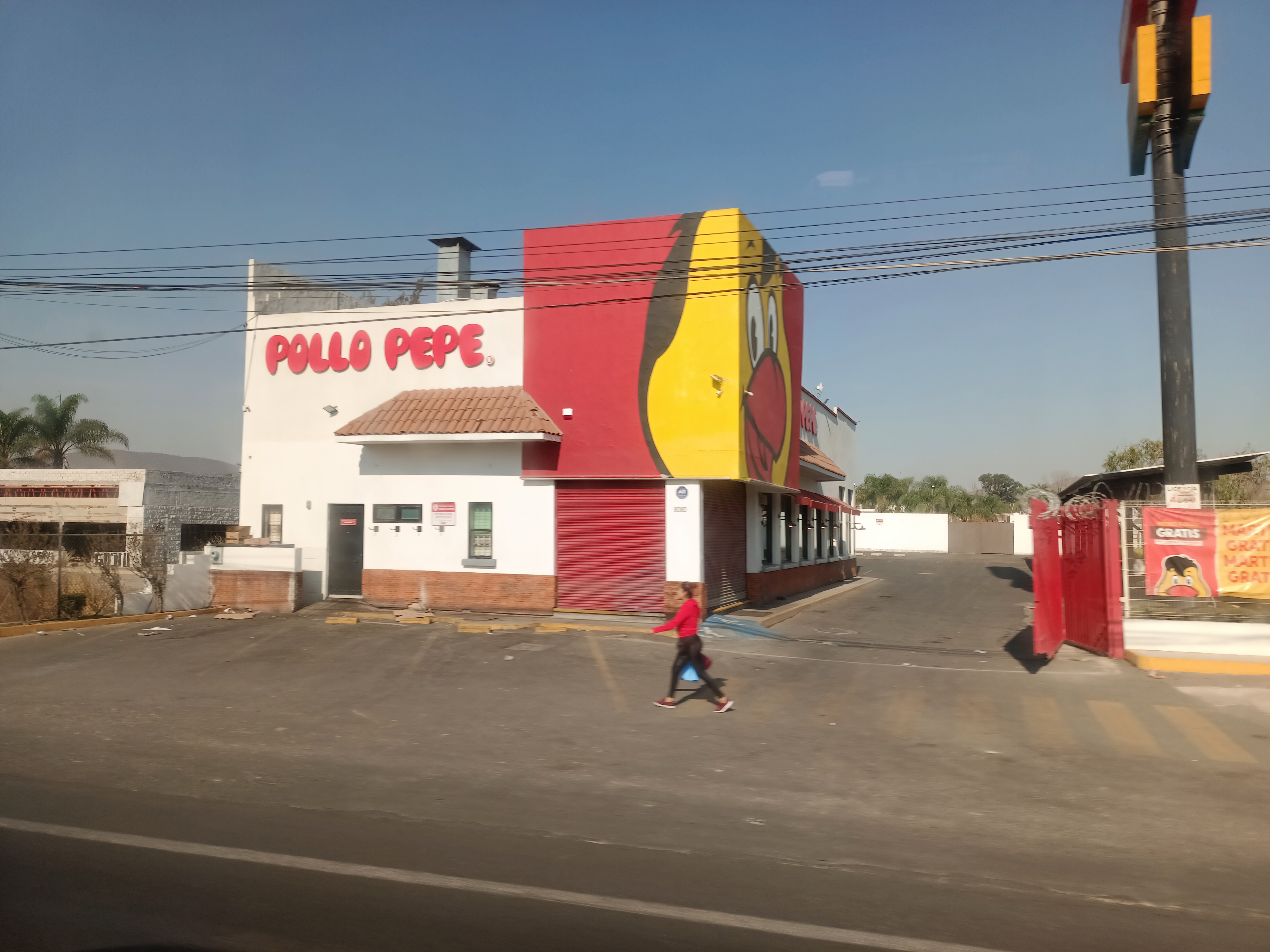Pollo Pepe image 1