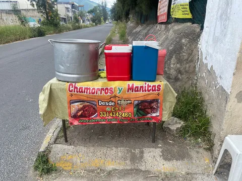 Chamorros y manitas "Doña Rosa" image 2