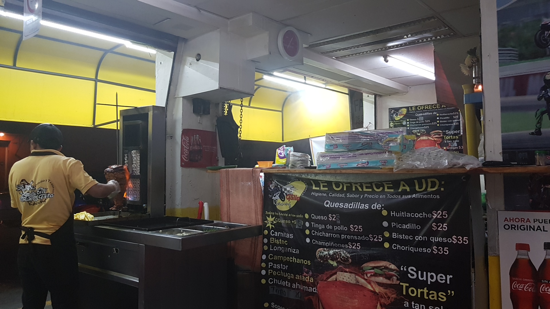 Carnitas y taqueria El Gallo Racing image 4