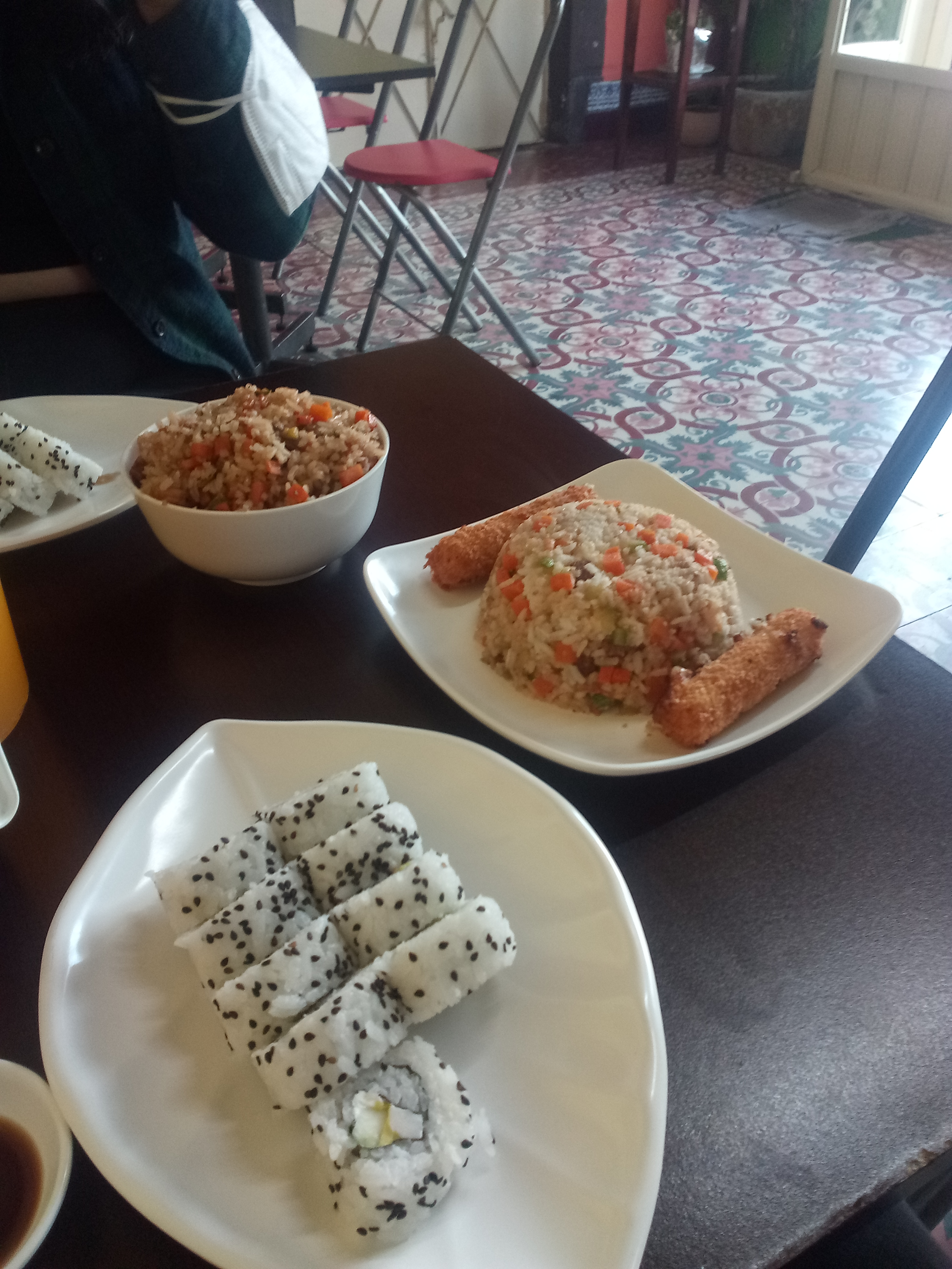 Sushi TK comida japonesa image 8