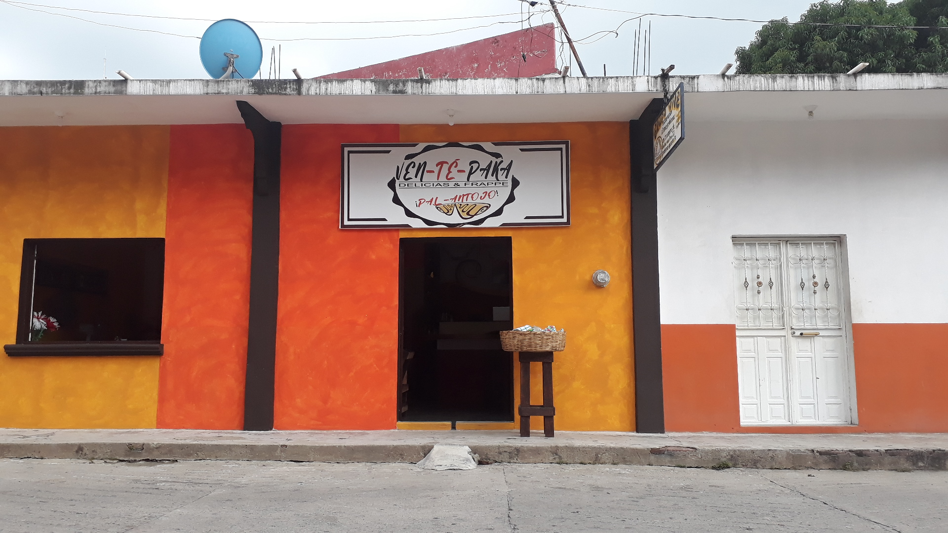 SNACK & DRINKS VEN-TÉ-PAKA image 9