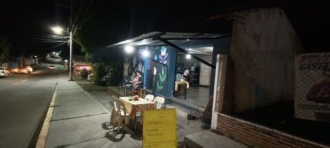 TAQUERÍA "LA CASA DE LAS FLORES" image 1
