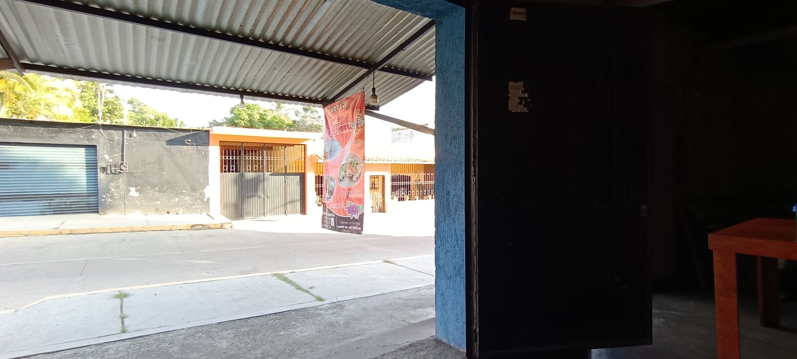 TAQUERÍA "LA CASA DE LAS FLORES" image 3