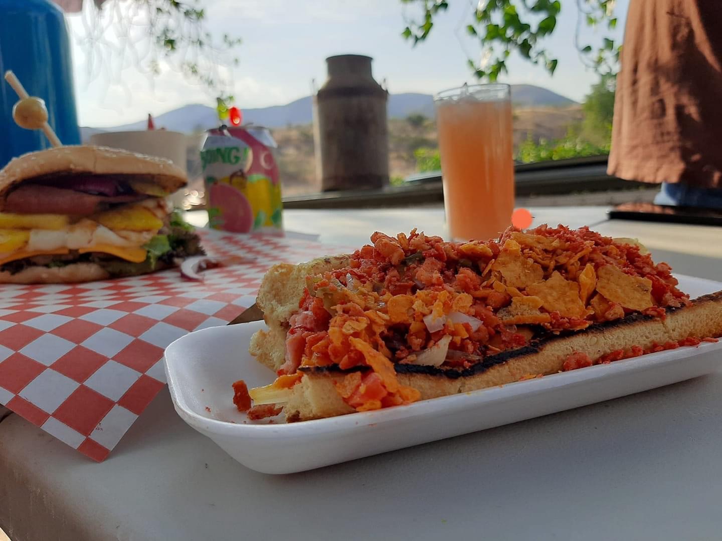 La Casa de la Hamburguesa image 4