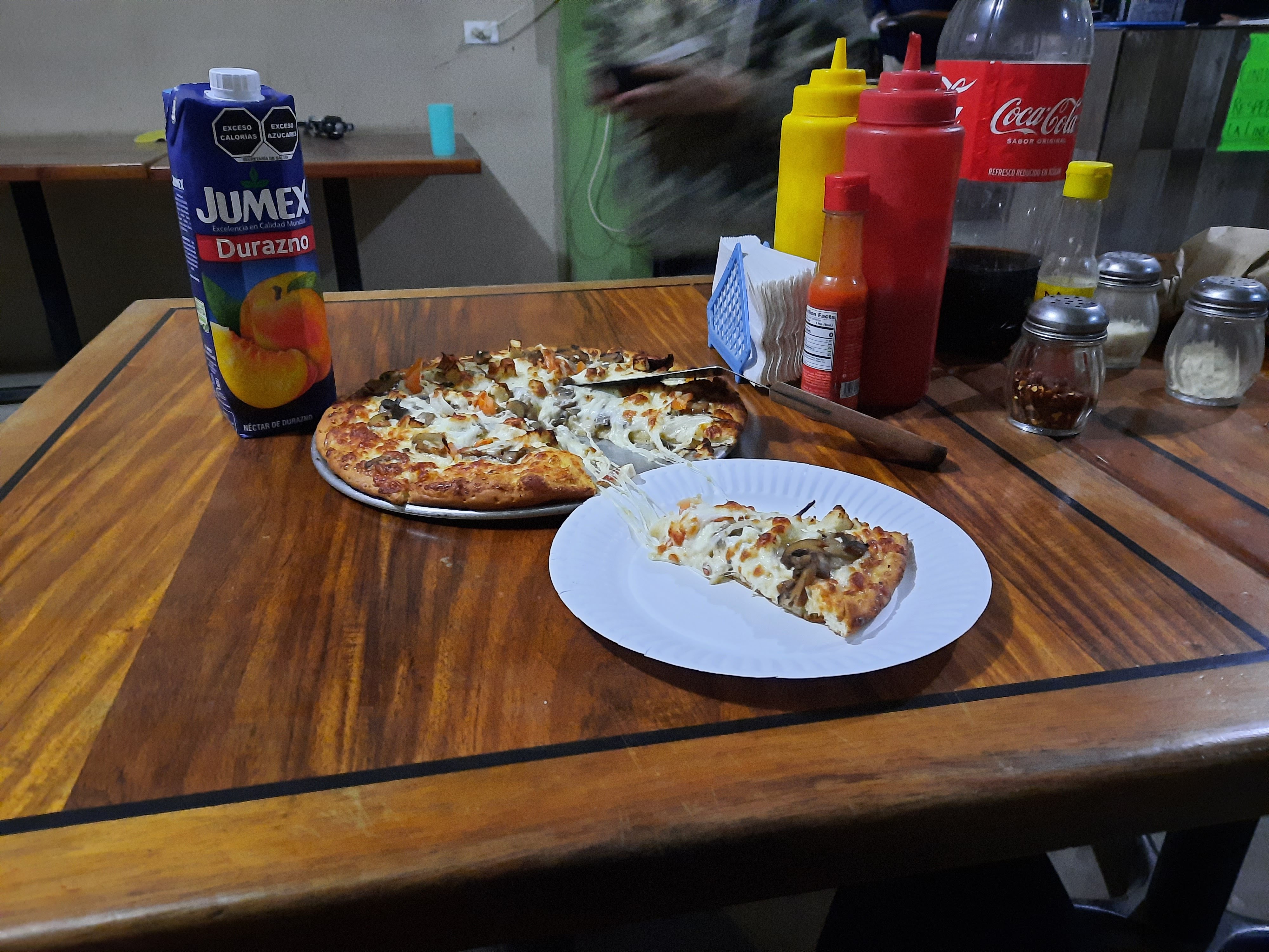 D'angellos Pizza image 4