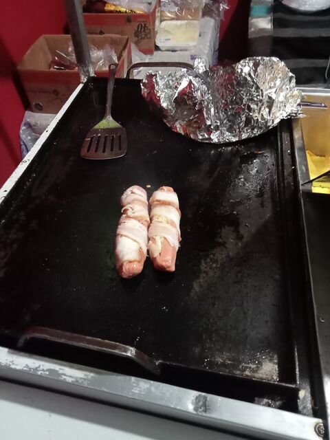Hot Dogs y hamburguesas Las Lomas image 4