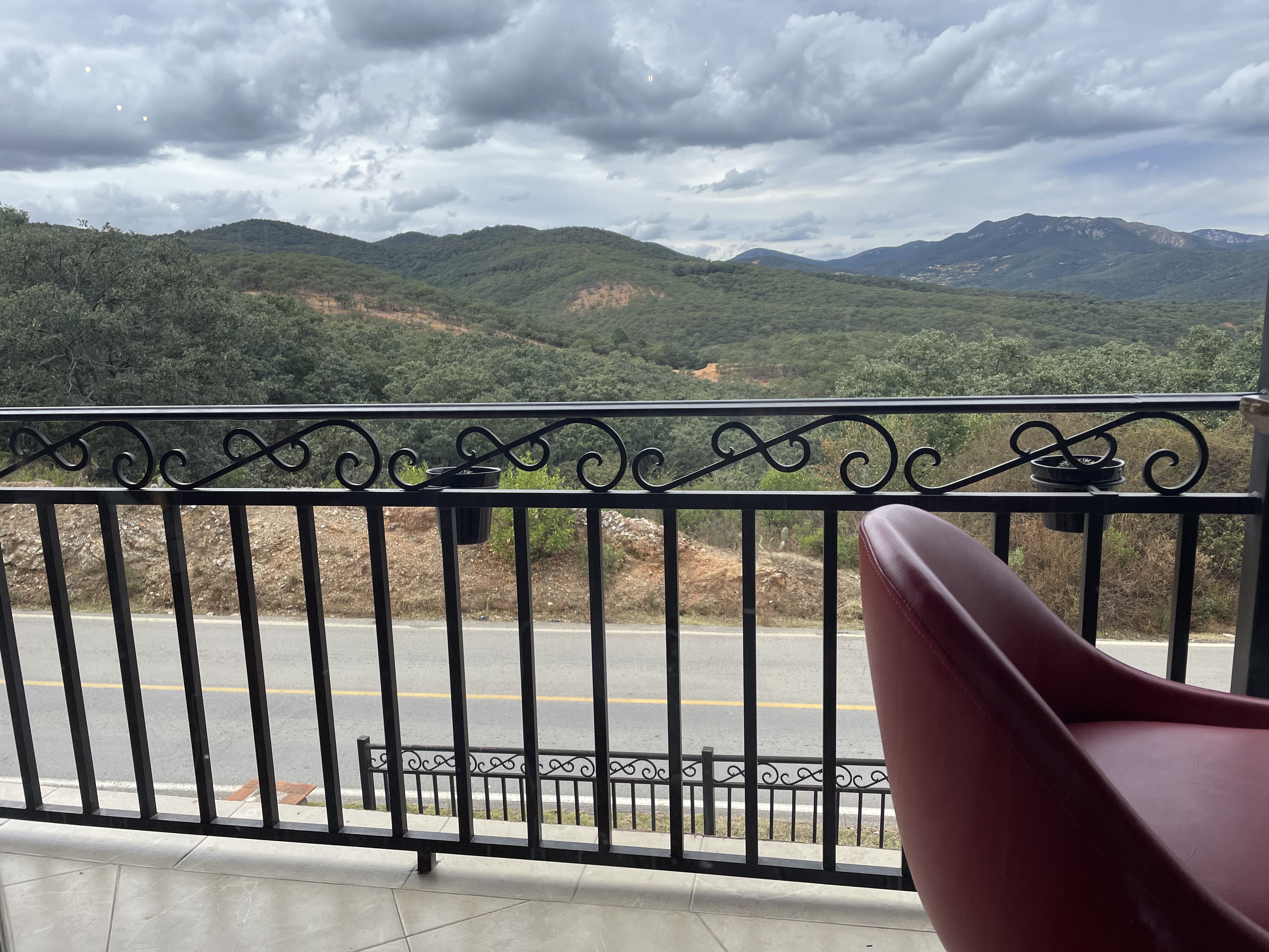 Tras Lomita Restaurante image 5