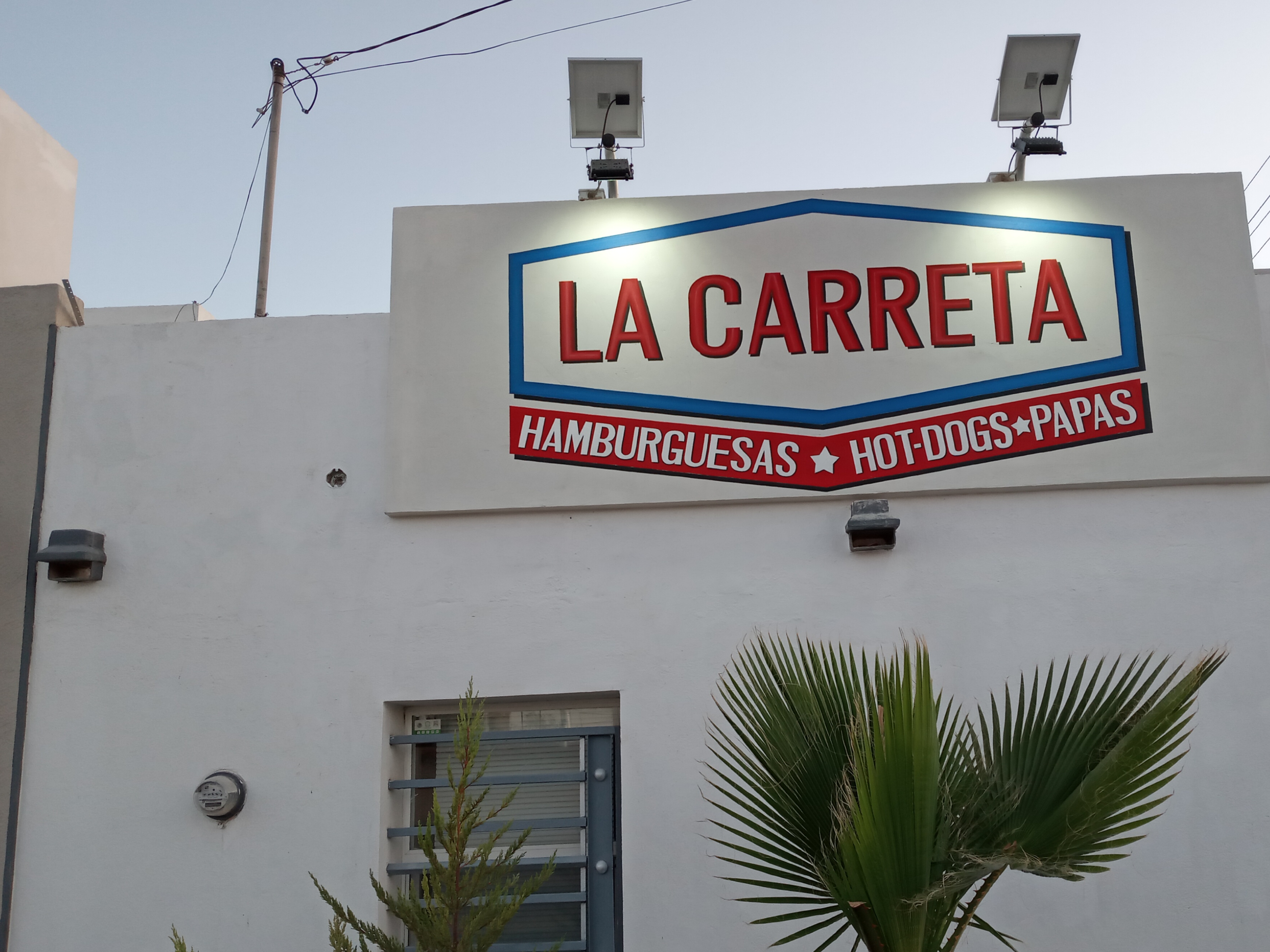 La Carreta Burgers image 3