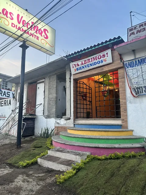 Las Vecinas Restaurante -Bar image 1