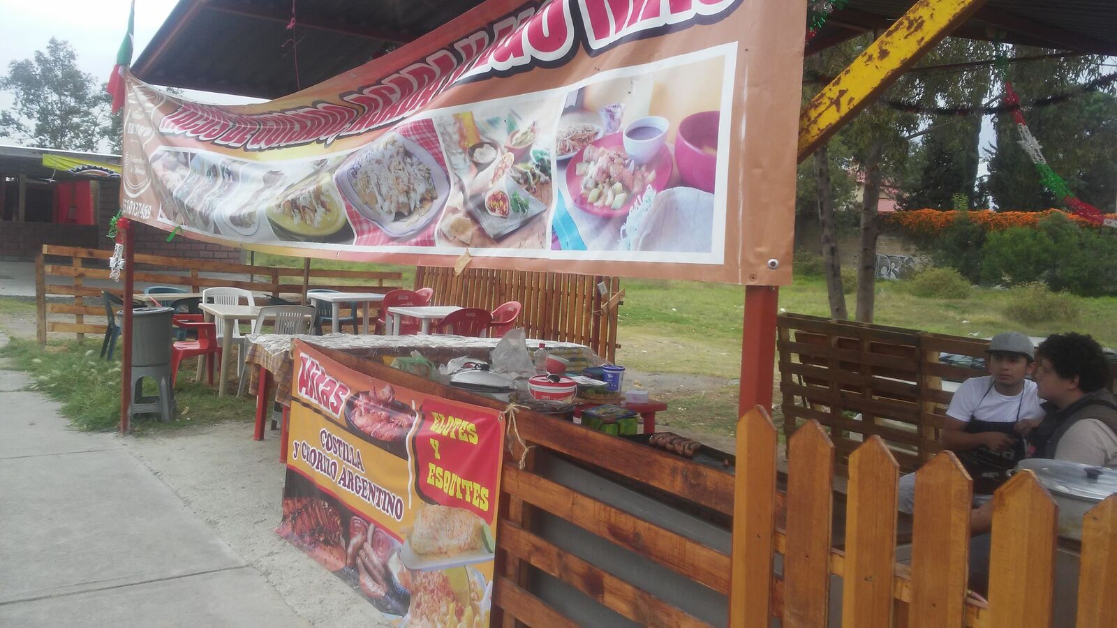 Tacos de guisado "Los Weros" image 3