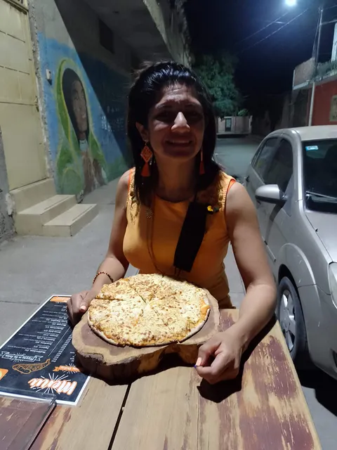 Crepas y Pizza Lalaxtli image 7