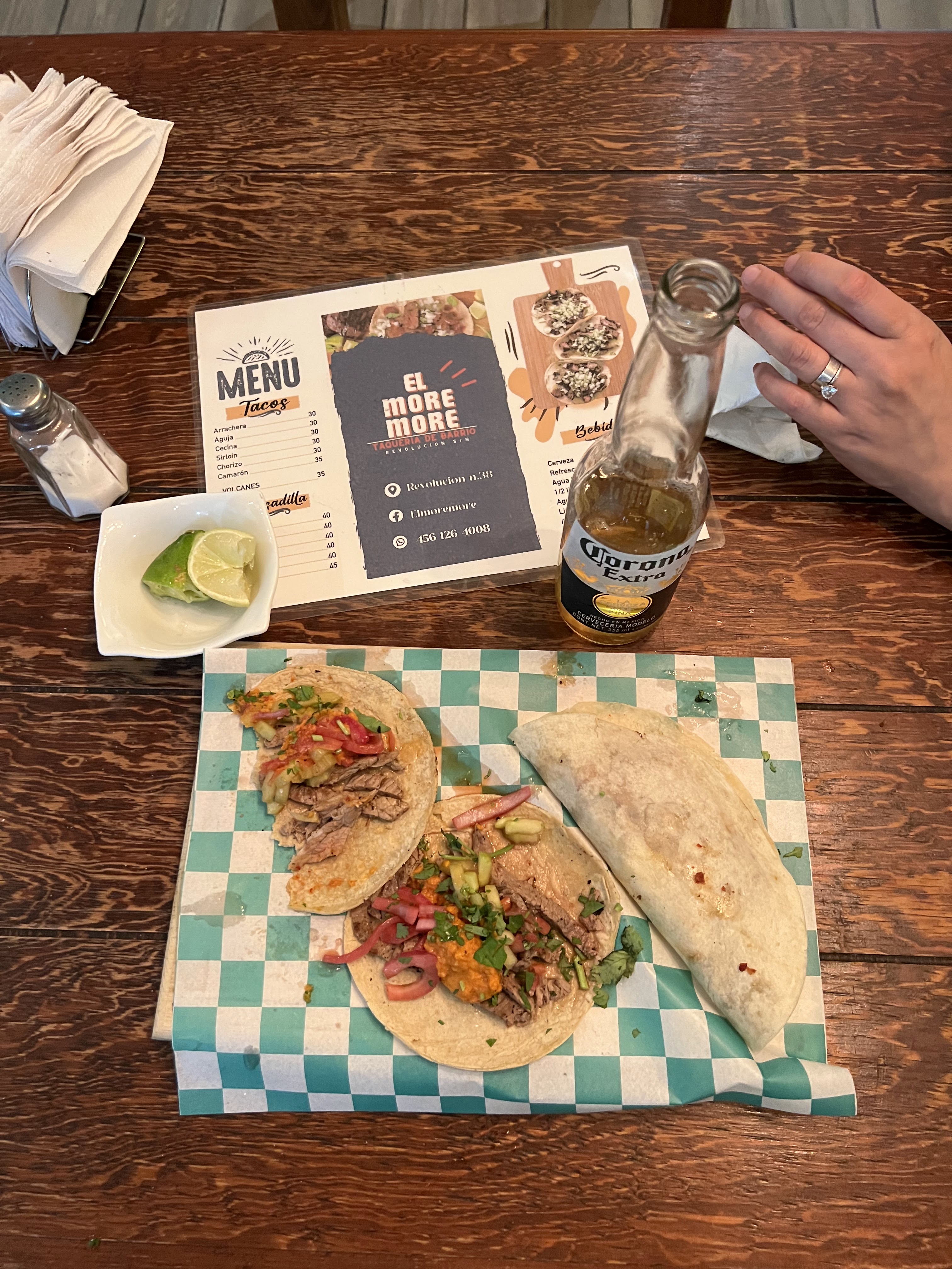 El More More taquería de Barrio image 5