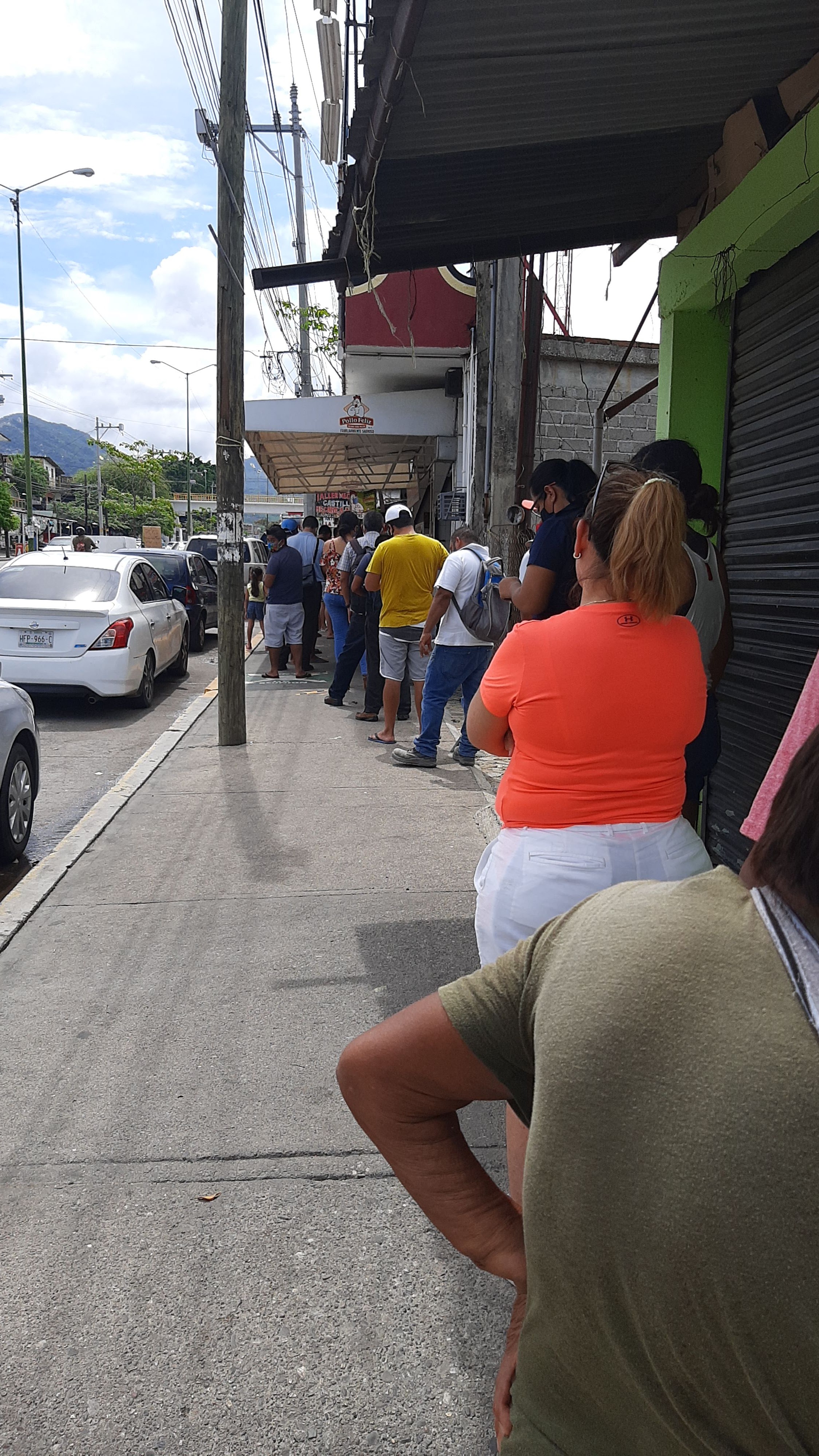 Pollo Feliz Sabana image 5