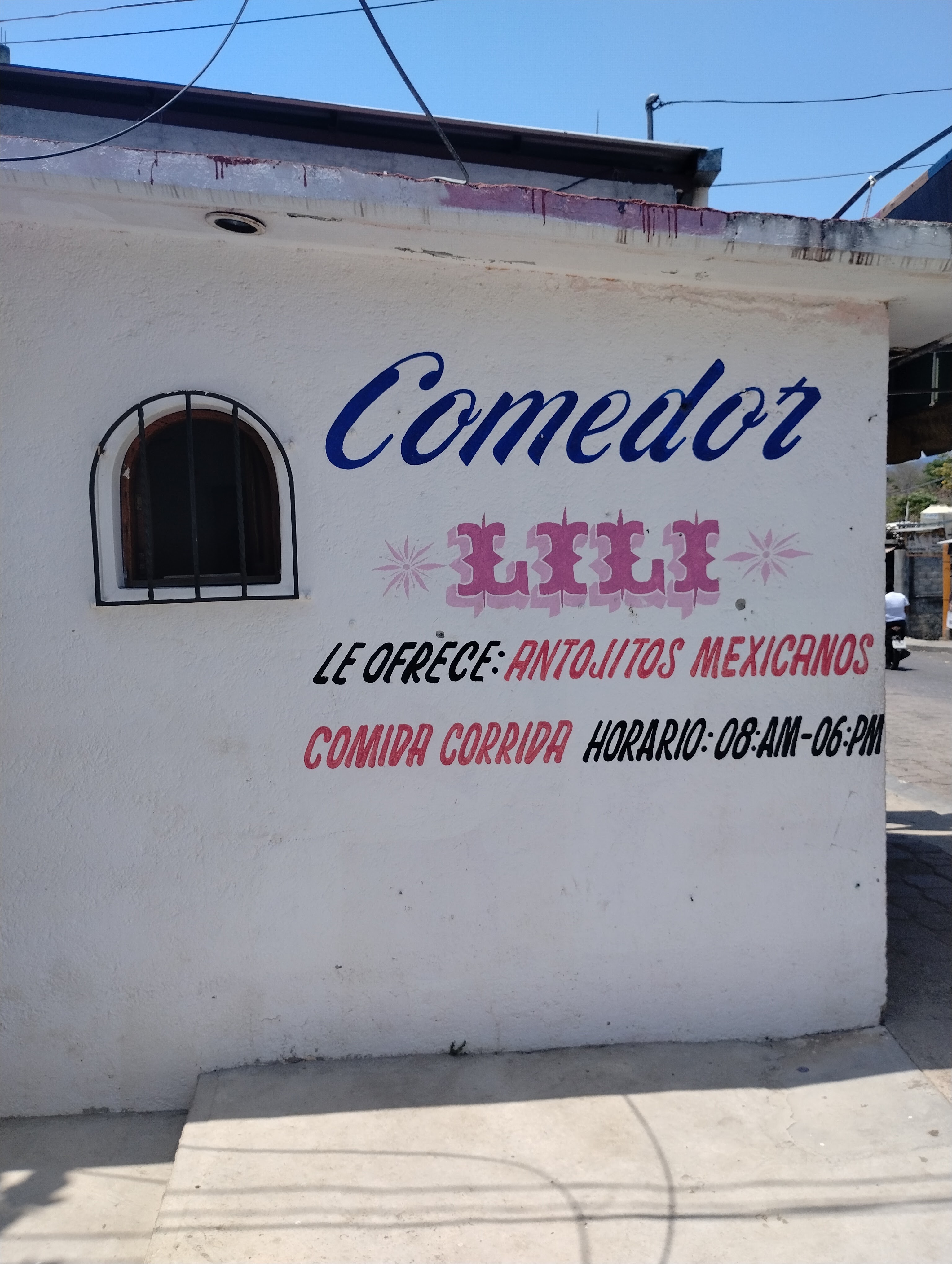 Comedor Lili image 2