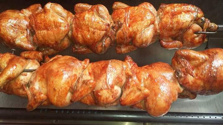 Expendio De Pollo Y Rosticeria CHALY'S image 3