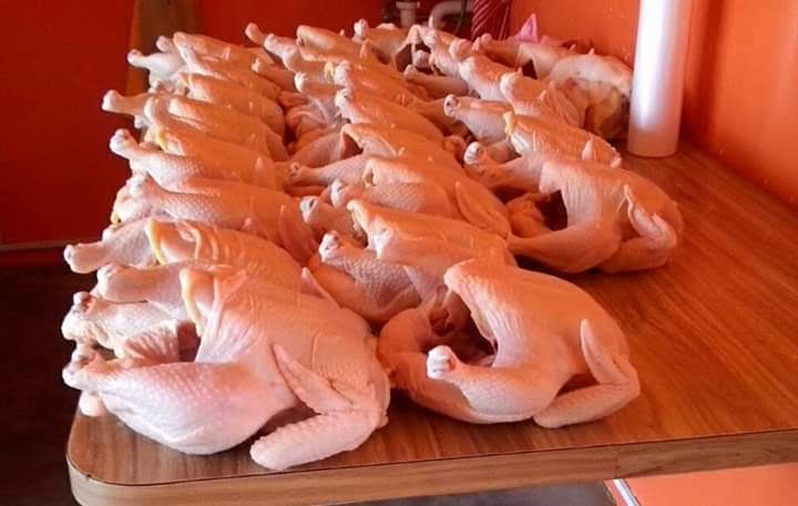 Expendio De Pollo Y Rosticeria CHALY'S image 4