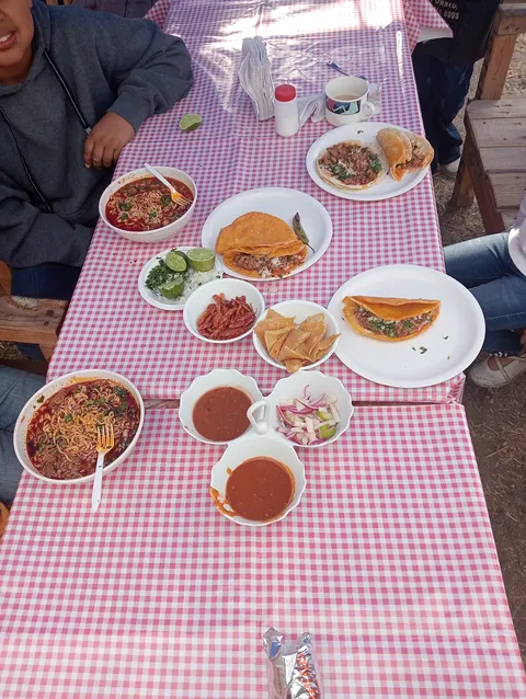 Birria de res "El Nacimiento" image 3