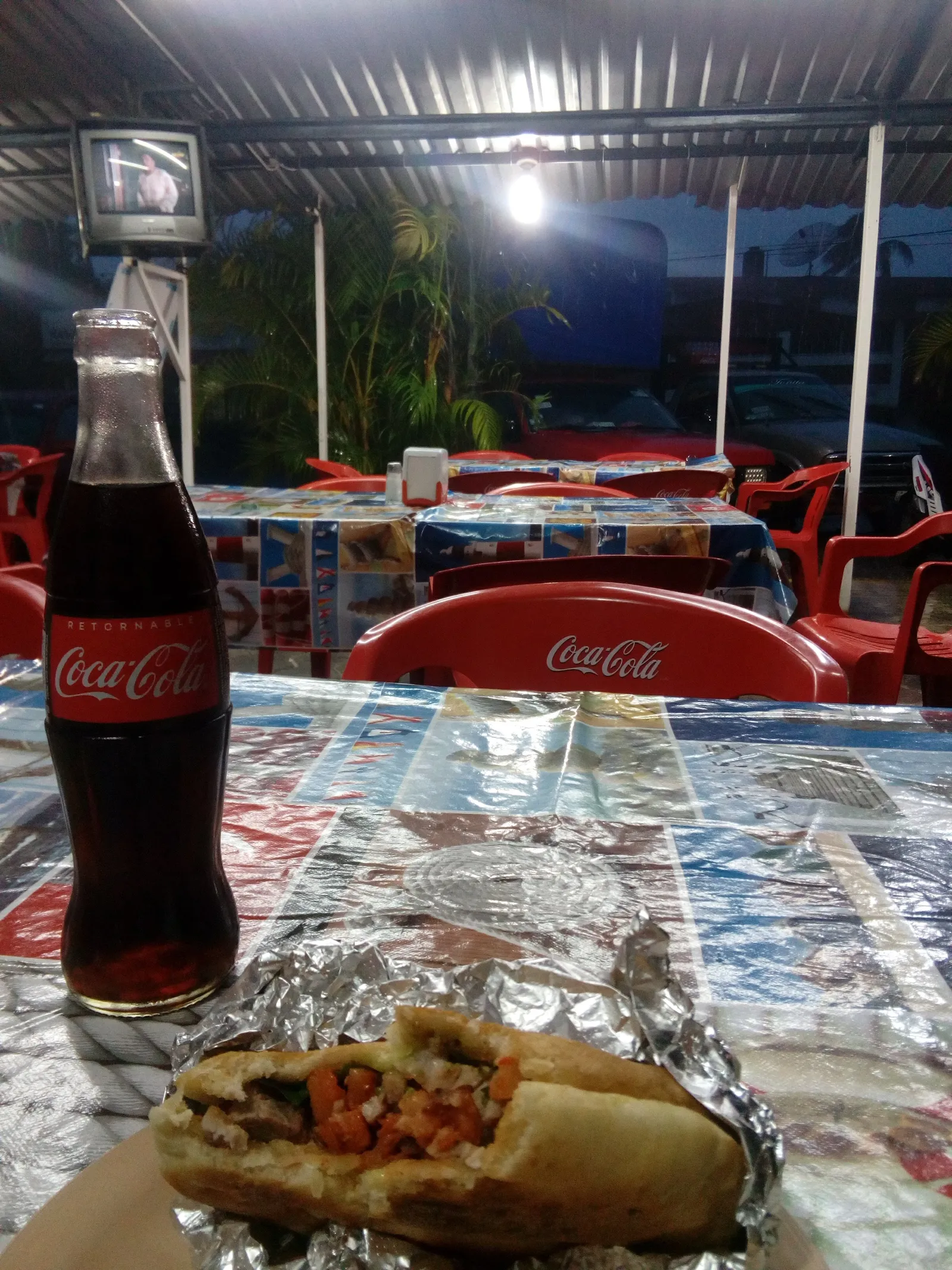 Taqueria "La TrOpIcAnA" image 5
