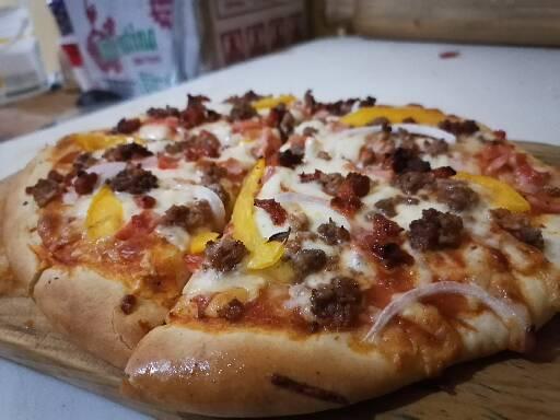 Centro Pizza image 4