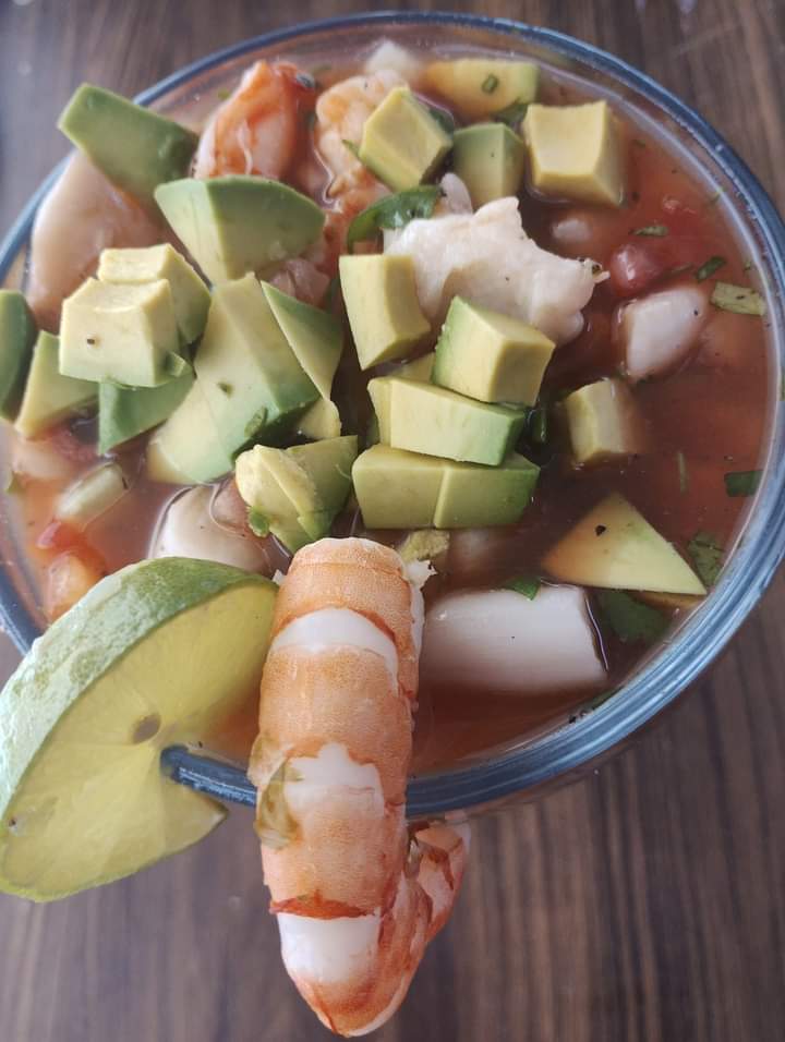 Tacos y Mariscos El Faro Verde image 2