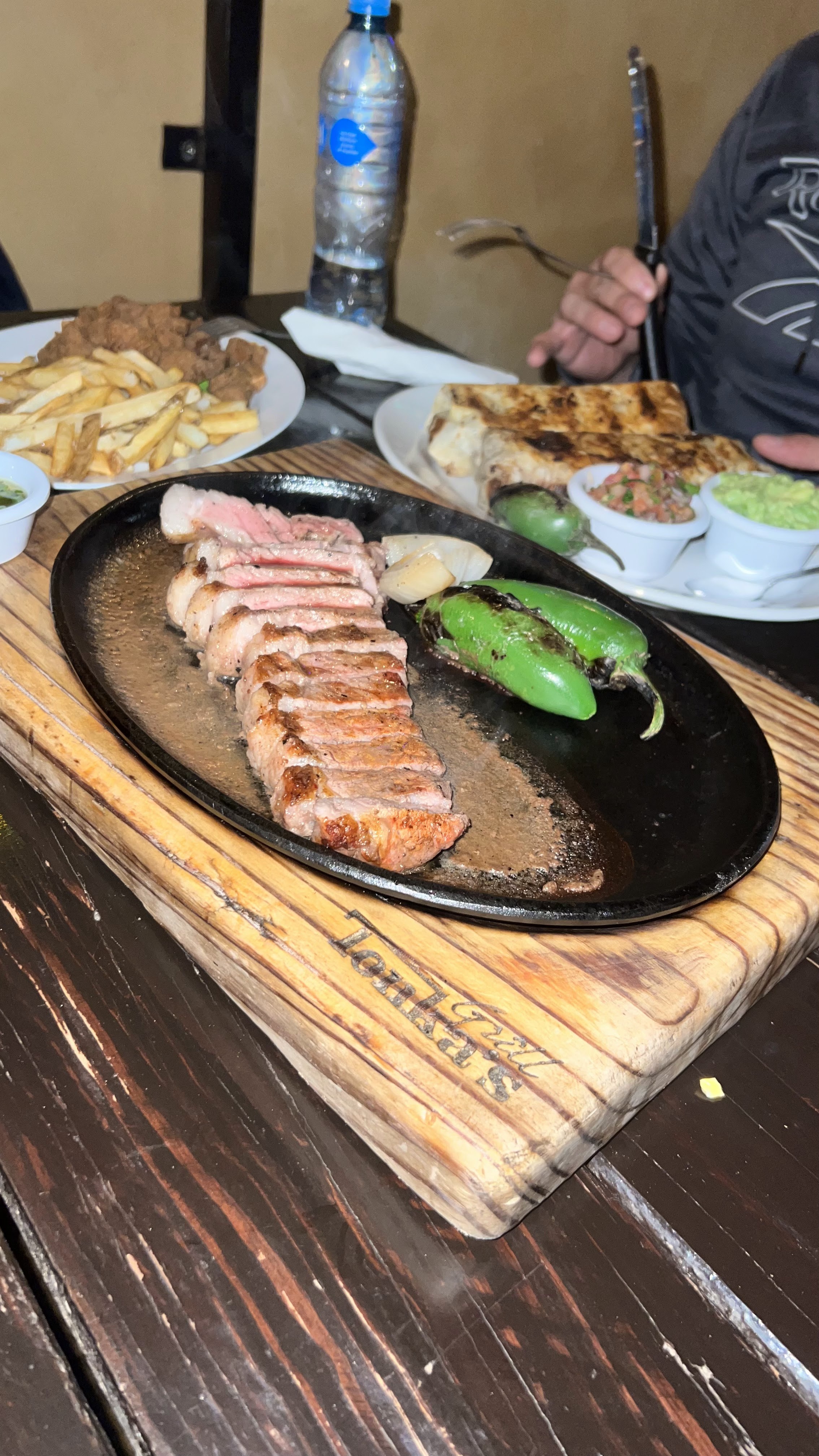 Tonka´s Grill image 9