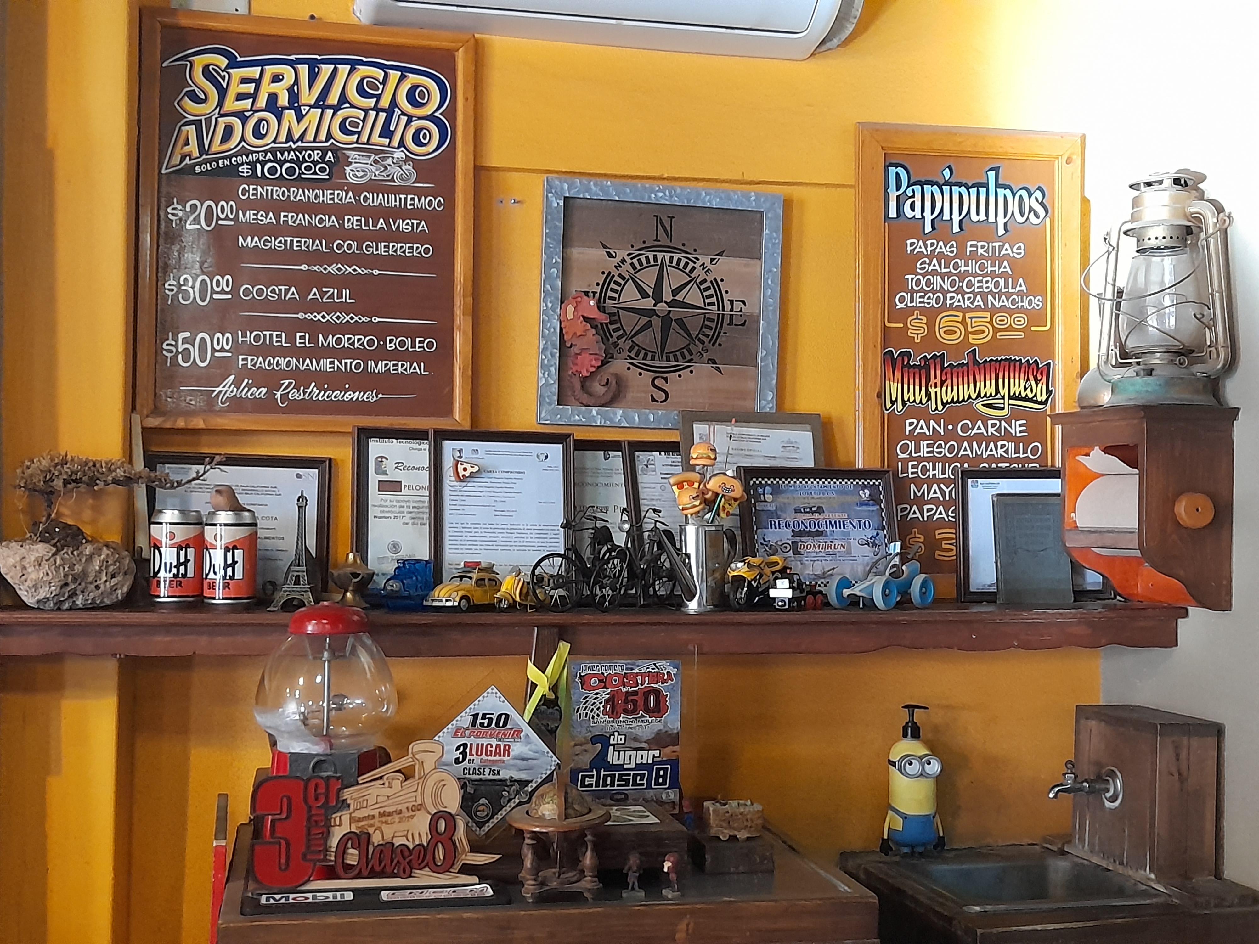 Restaurant Pelones Pizza image 1