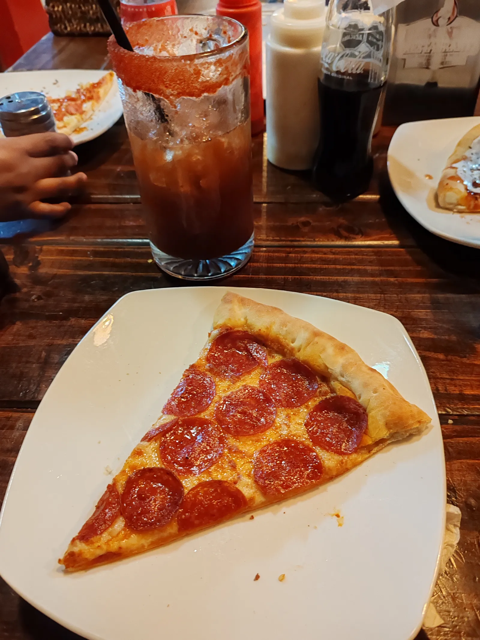 Restaurant Pelones Pizza image 2