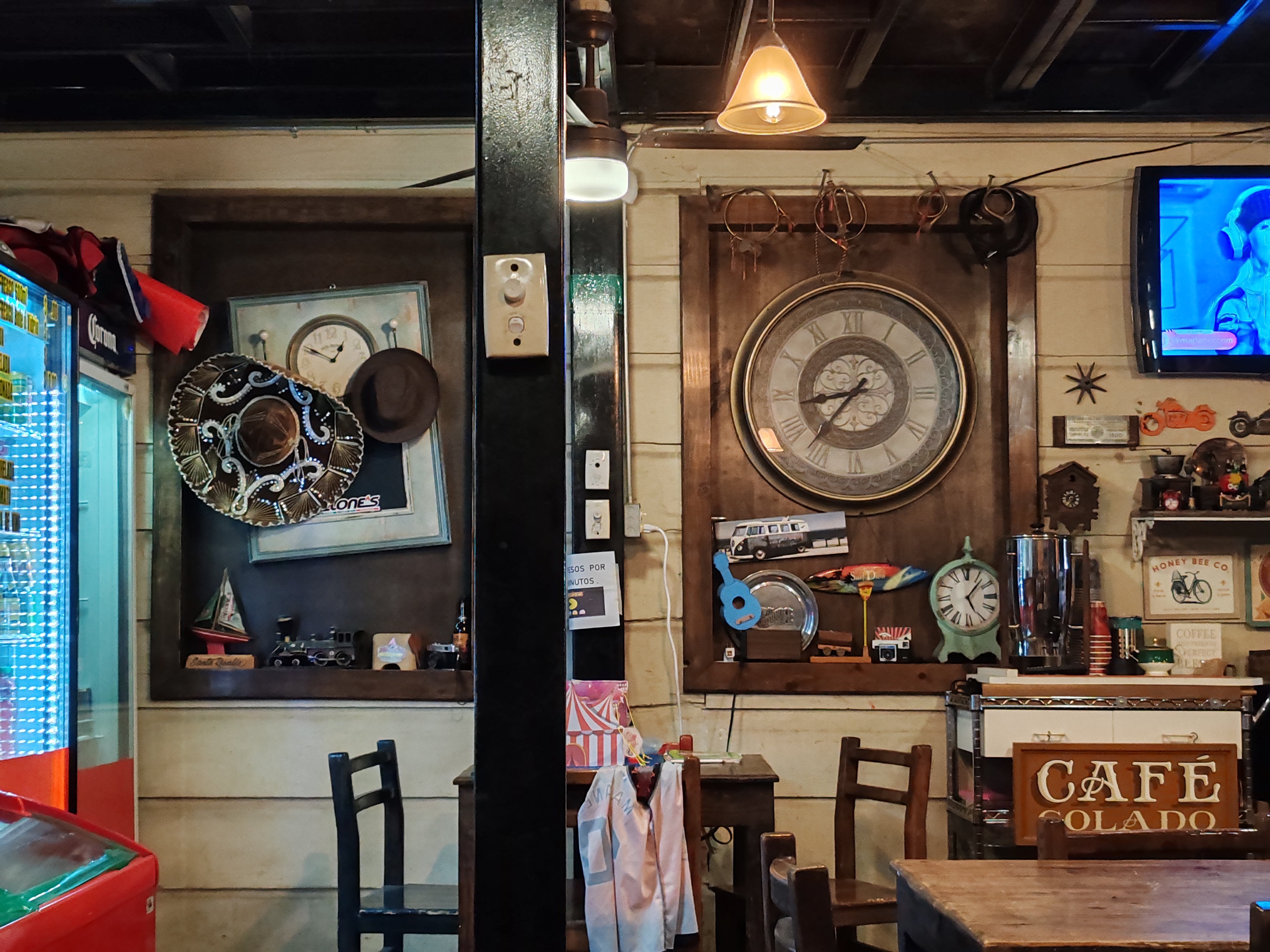 Restaurant Pelones Pizza image 3