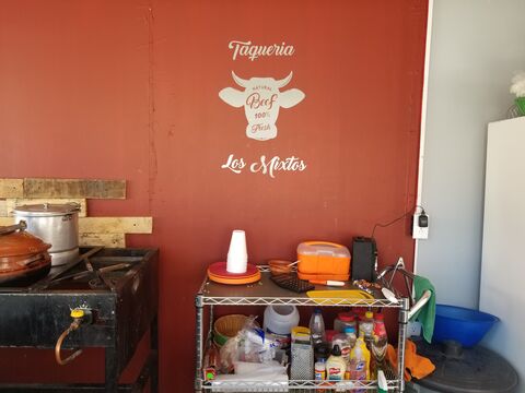 Taqueria Los Mixtos image 6