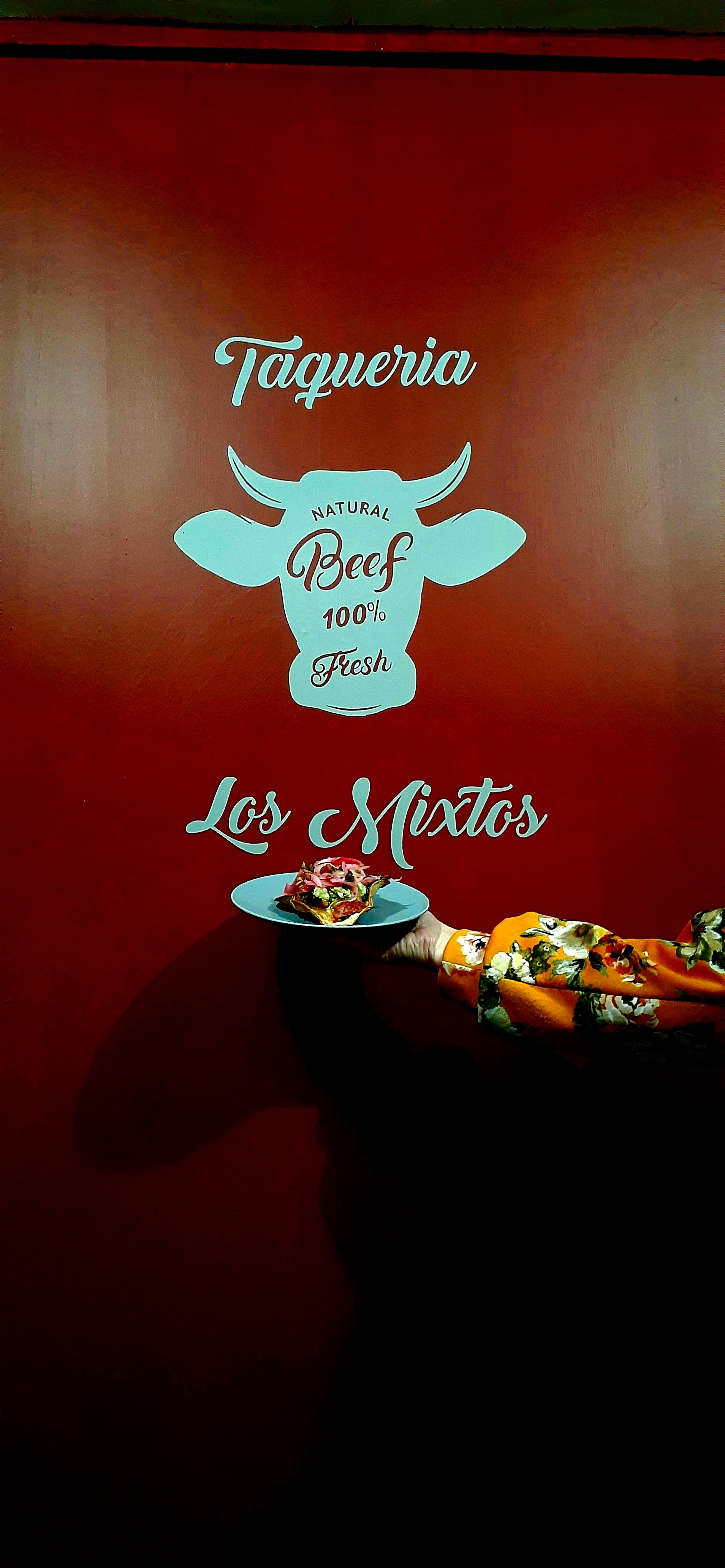 Taqueria Los Mixtos image 9